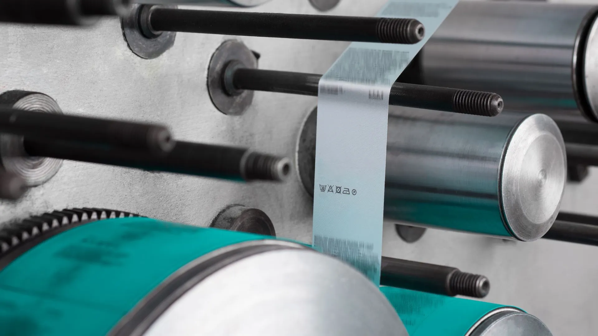 Why You Should Use Asgard Labels to Create Shipment Labels Efficiently